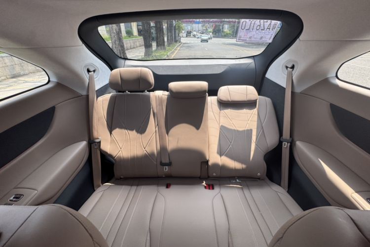 Used XPeng X9 2025 740 Ultra-Long Range Max
