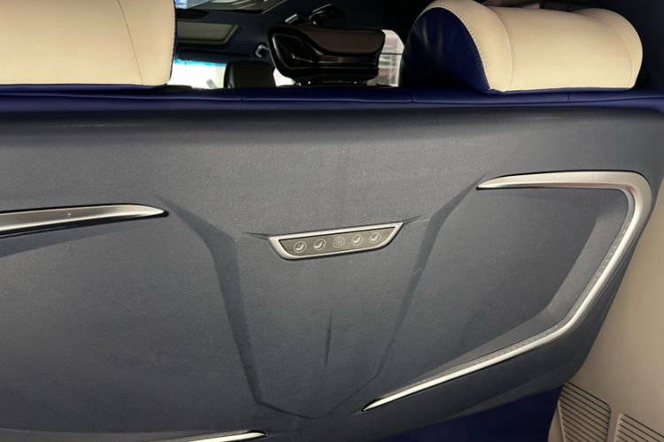 Used Buick GL8 2021 ES Landtrek 653T Comfort Edition Interior 5