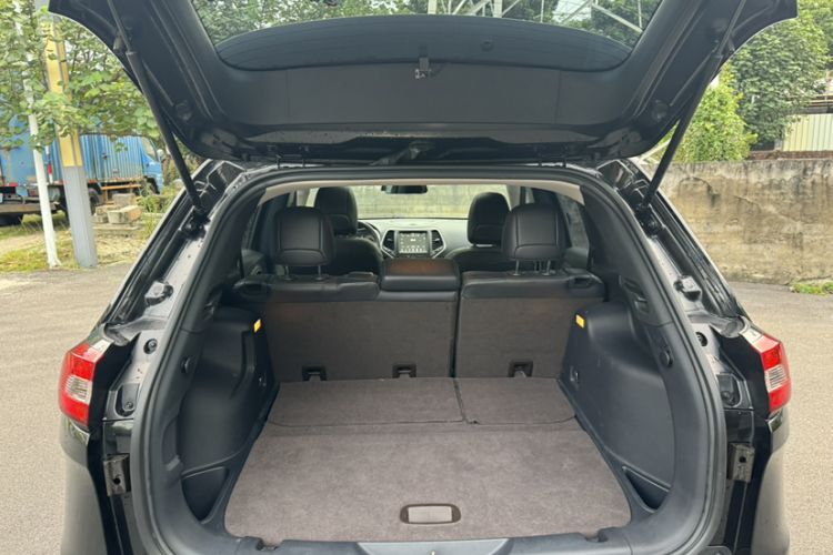 Used Jeep Cherokee 2017 2.0L Superior Edition