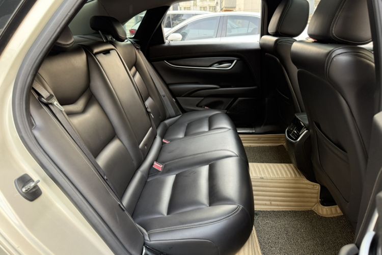 Used Cadillac XTS 2018 28T Tech Edition Interior 6