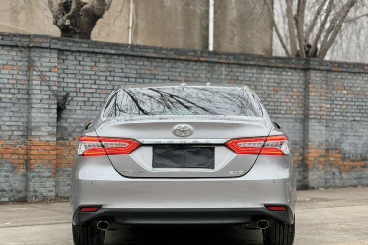 Used Toyota Camry 2021 2.0G Luxury Edition
