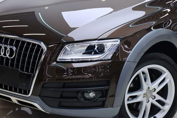 Used Audi Q5 2017 Plus 40 TFSI Technology Model