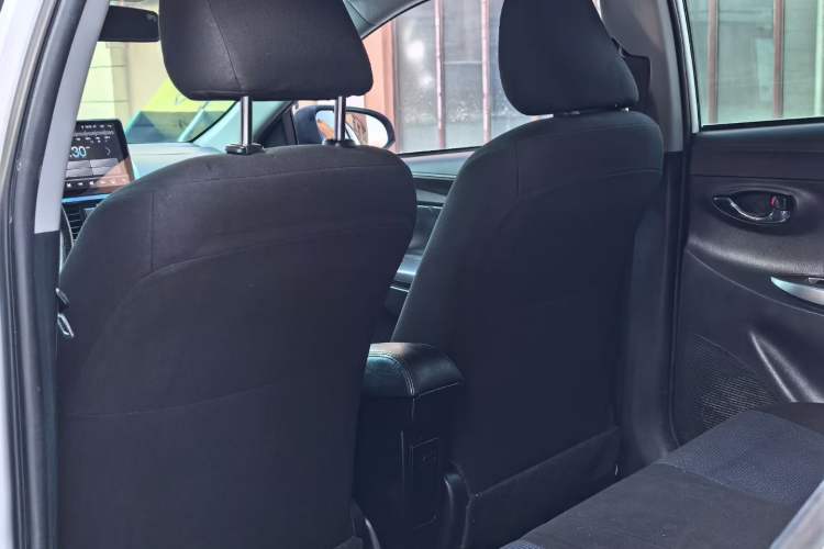 Used Toyota YARiS L Zhi Xuan 2015 1.5E Automatic Charm Edition