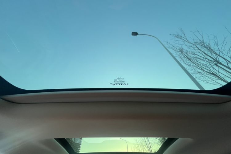 Used Jaguar XFL 2024 2.0T P250 Two-Wheel Drive Prestige Luxury Edition