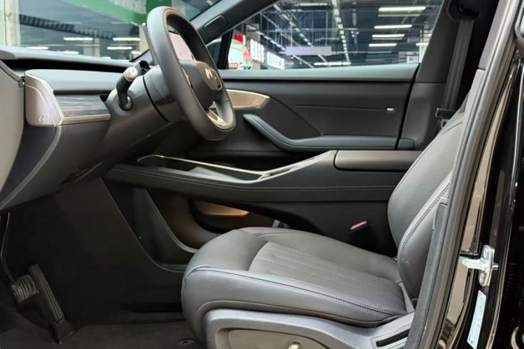 Used ONVO L60 2025 Model—60 kWh Rear-Wheel-Drive Version