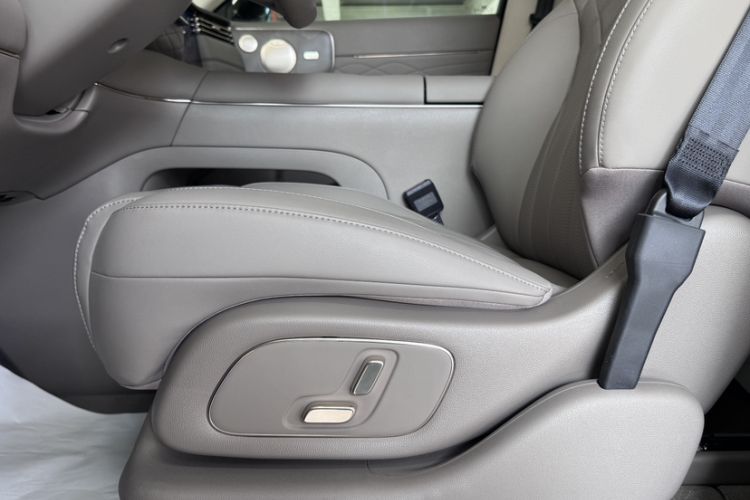 Used IM LS9 2026 Model 66 Ultra Interior 2