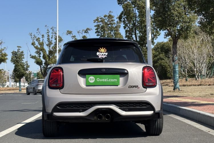 Used MINI MINI 2023 Updated 2.0T COOPER S Artist