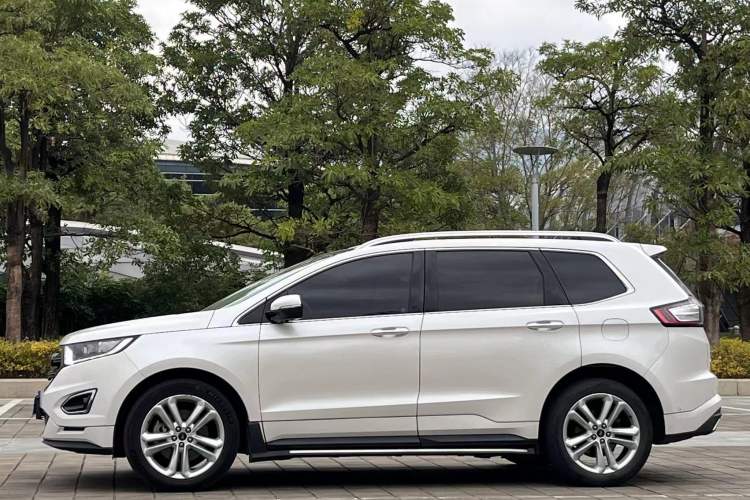 Used Ford Edge 2017 EcoBoost 245 Two-Wheel-Drive Sporty 7-Seater