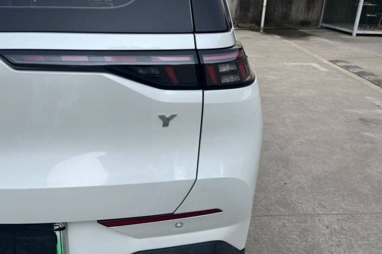 Used AION Y 2022 70 Intelligent Edition Lithium Iron Phosphate