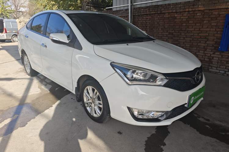 Used Haima M3 2016 1.5L Manual Comfort Model with Sunroof