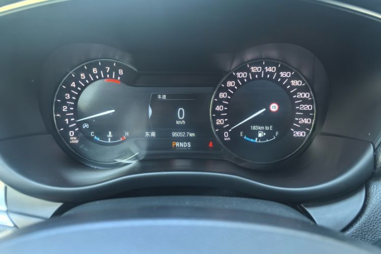 Used Lincoln MKC 2017 2.0T Two-Wheel Drive Deluxe Edition
