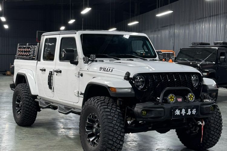 Used Jeep Gladiator 2022 3.6L Pioneer Edition
