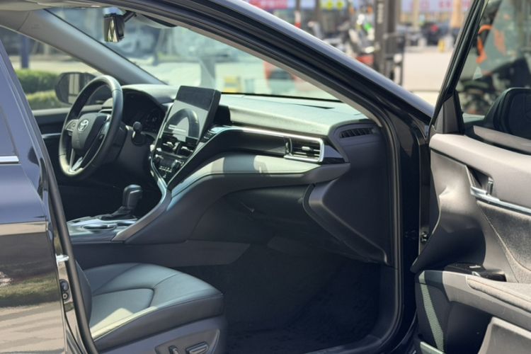 Used Toyota Camry 2023 2.5G Luxury Edition