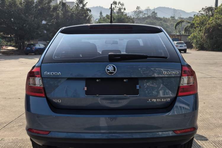 Used Skoda Rapid Spaceback 2018 1.6L Automatic Comfort Edition