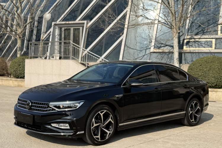 Used Volkswagen Magotan 2023 2 Million Units Commemorative Edition 330TSI DSG Luxury Version