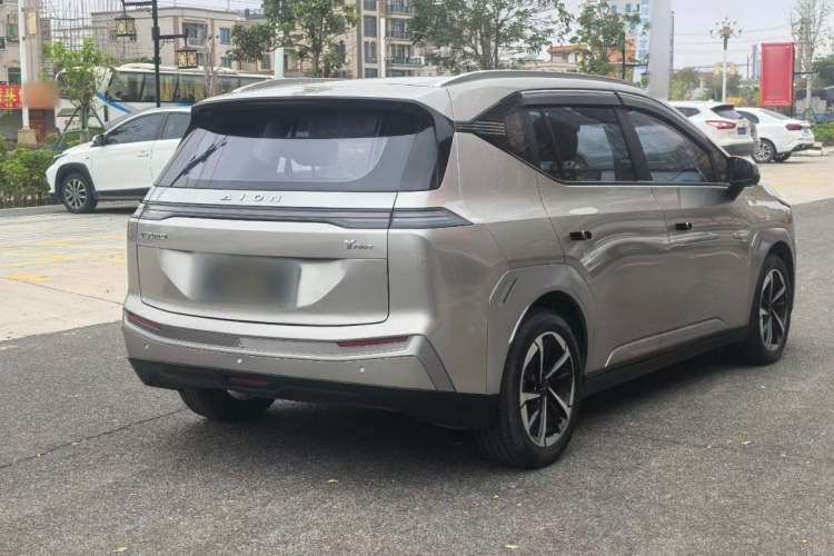 Used AION Y 2023 Plus 510 Smart Edition Exterior 4