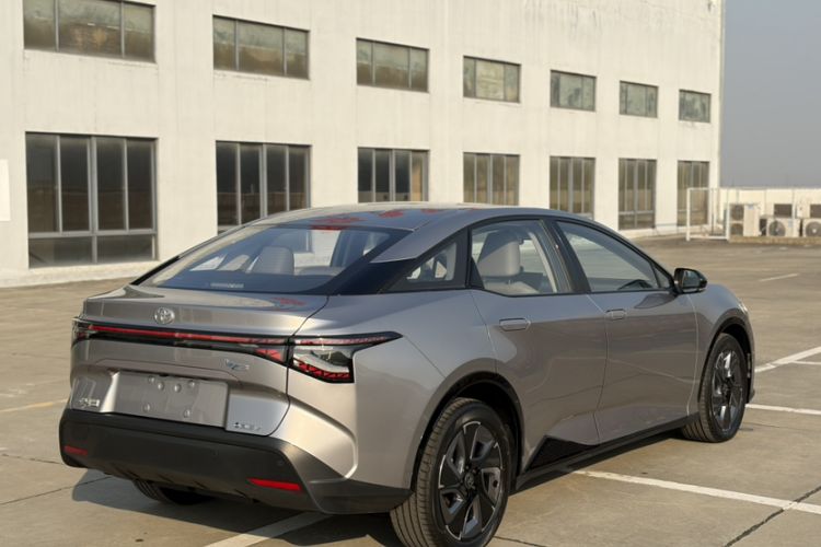 Used Toyota bZ3 2024 517 km Elite PRO
