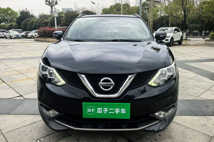 Used Nissan Qashqai 2016 2.0L CVT Elite Edition Front