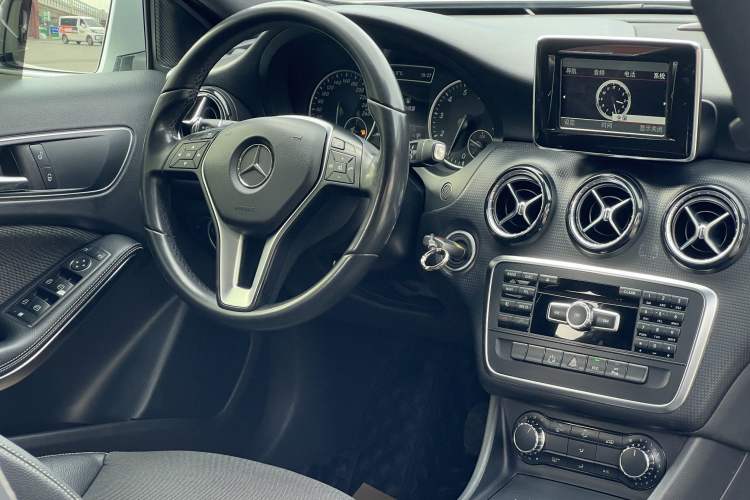 Used Mercedes-Benz A-Class (Import) 2013 A 180 Fashion Model

