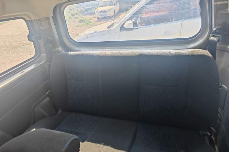 Used CHANGAN KAICHENG Ounuo S 2014 1.5L Base Version Interior 4