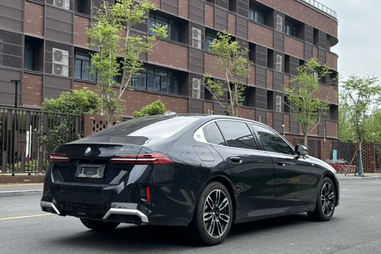 Used BMW 5 Series 2024 530Li Leading Model M Sport Package
