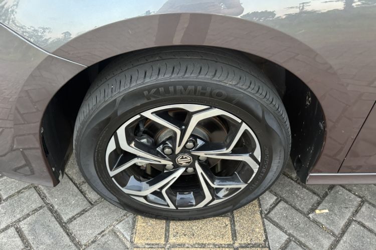 Used MG 5 2022 180 DVVT CVT Youth Luxury Edition