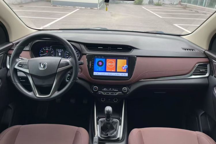 Used Changan Lingxuan 2017 1.5T Manual Lehuo Progressive Model