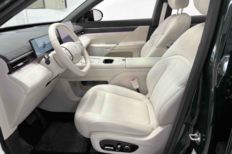 Used Dongfeng eπ eπ008 2026 Model Six-Seat Range-Extended Family Edition
