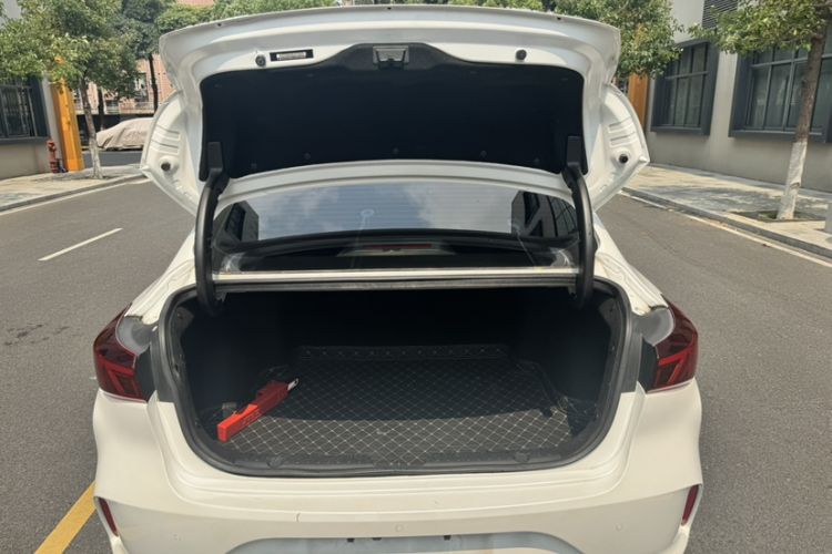 Used CHANGAN Eado 2020 PLUS Blue Whale NE 1.4T GDI DCT Prestige Model Trunk