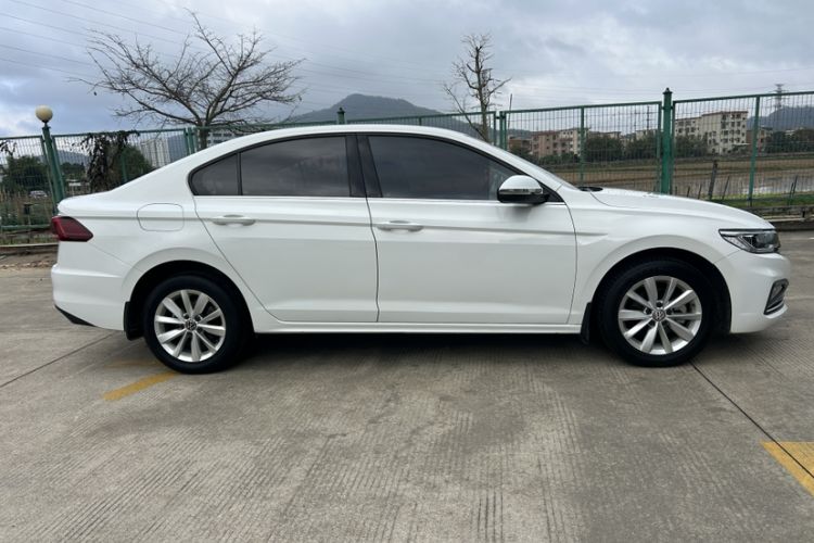 Used Volkswagen Bora 2021 1.5L Automatic Comfort Smart Connect Edition Exterior 4