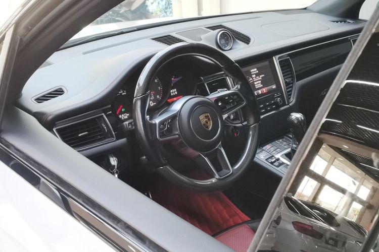 Used Porsche Macan 2017 Macan S 3.0T Interior 11