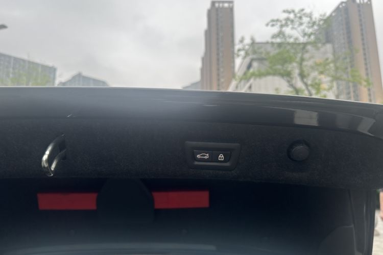 Used BMW 5 Series 2018 528Li Launch Special Edition Interior 5