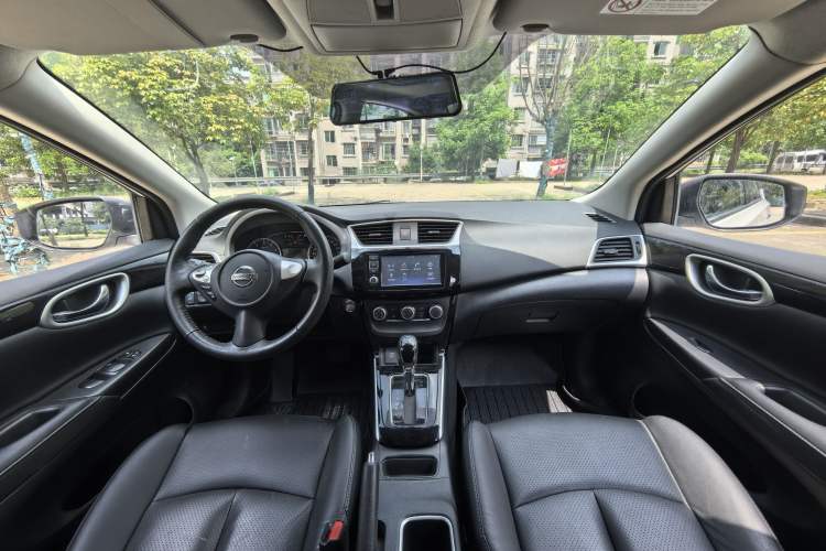 Used Nissan Sylphy 2018 1.6XV CVT Deluxe Edition Interior 8