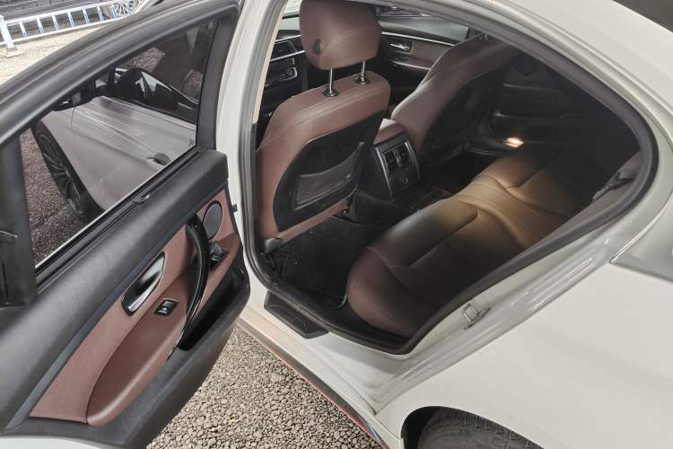 Used BMW 3 Series 2018 320Li Fashion Model Interior 1