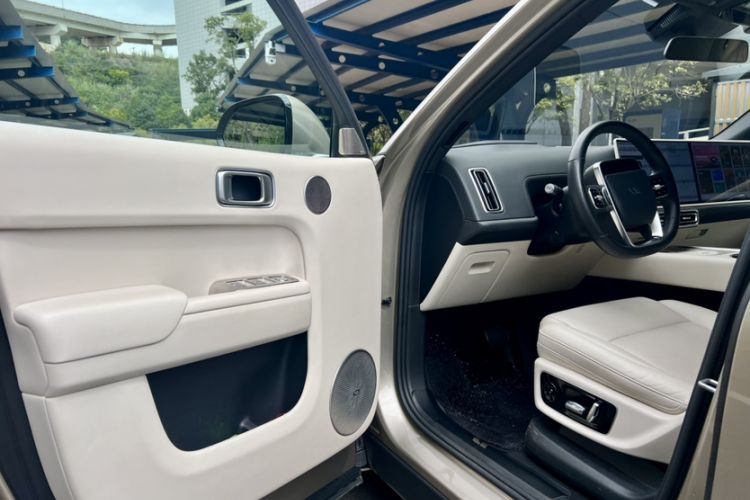 Used Li Auto L9 2022 Max model
