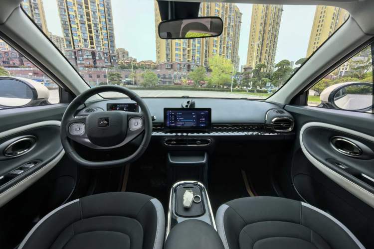 Used JAC Yiwei 3 2024 Zhi'ai Edition 330km Lite