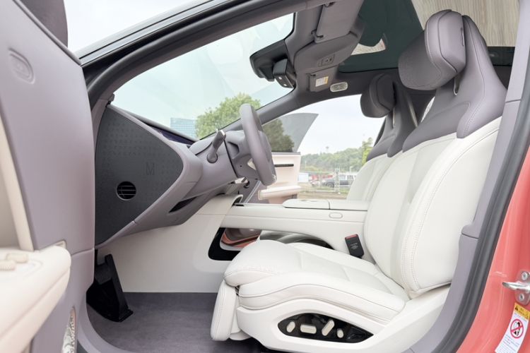 Used Avatr 06 2025 Pro Range-Extended Edition
