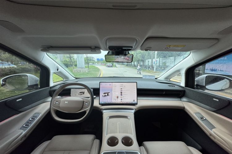 Used XPeng X9 2024 610 Long-Range Pro Audio And AC Panel