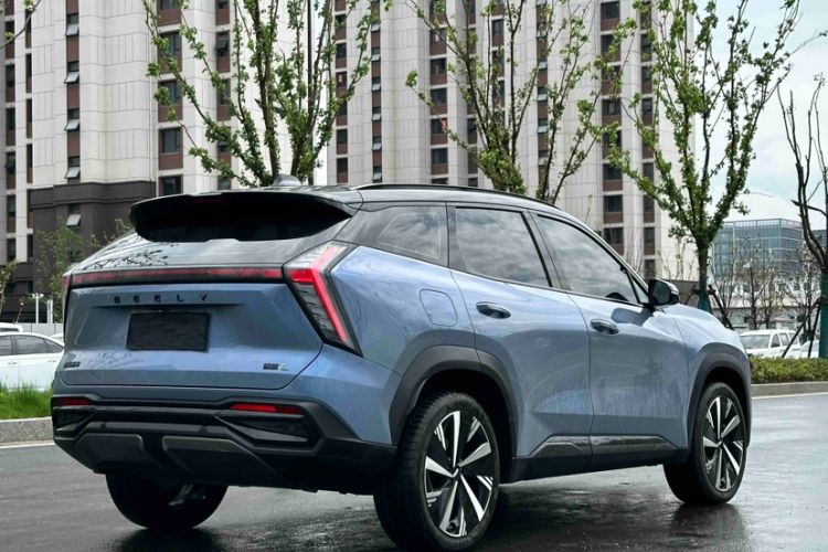 Used Geely Auto FX11 2023 2.0TD DCT Prestige Edition Exterior 4