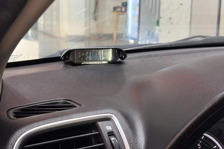 Used Suzuki Alivio 2015 1.6L Automatic Enjoyment Model
