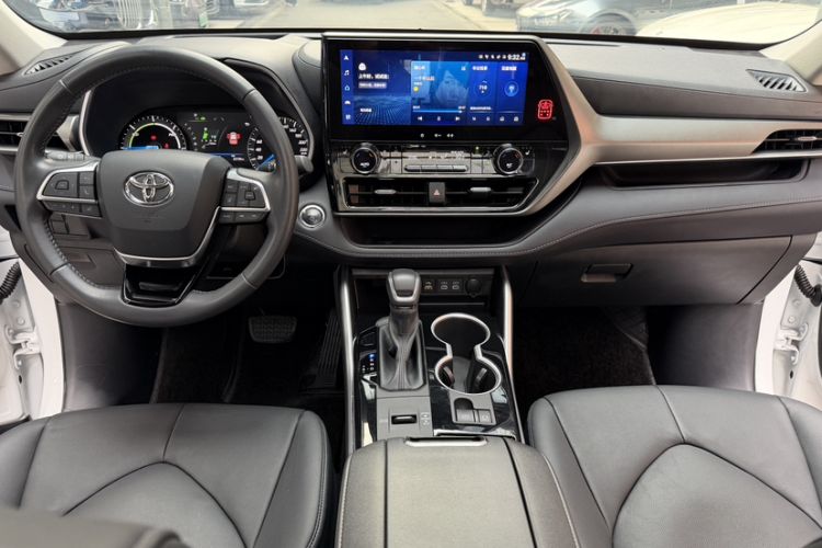 Used Toyota Highlander 2023 2.5L Smart Electric Hybrid Dual-Engine Four-Wheel Drive Prestige Version – 7 Seats
