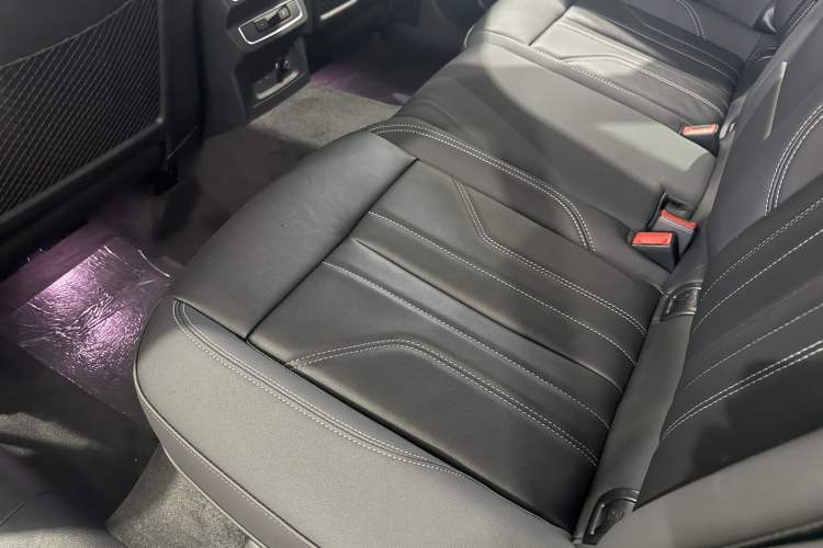 Used Audi Q5L 2022 40T Luxury Dynamic Model Interior 3