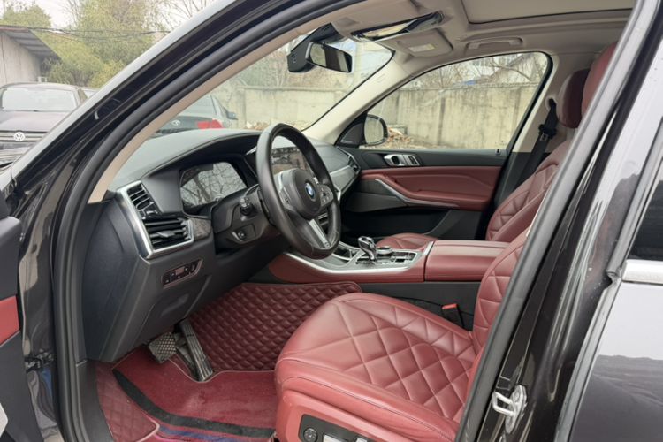 Used BMW X5 2022 Restyled xDrive 30Li Luxury Version M Sport Package