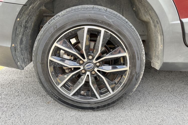 Used SWM X3 2018 1.5L Manual Fashion Model
