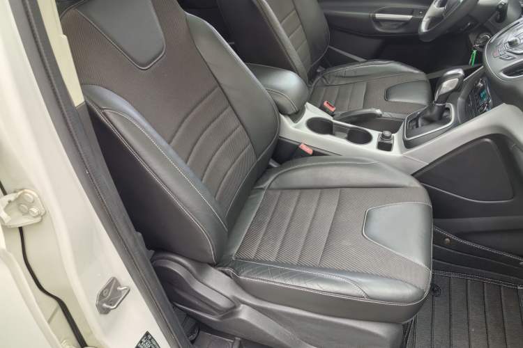 Used Ford Kuga 2013 1.6L GTDi Two-Wheel-Drive Trend Model