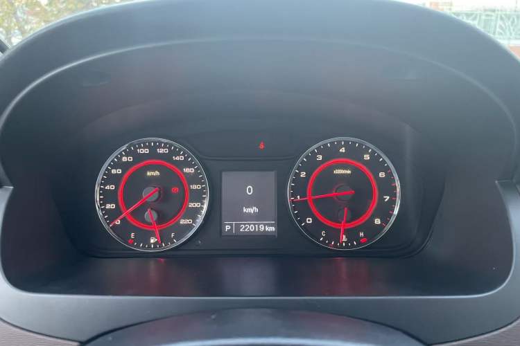 Used SAIC MAXUS G10 2016 2.0T Automatic Flagship Edition
