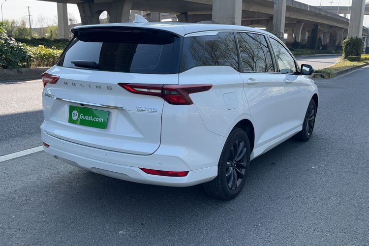 Used Wuling Victory 2020 1.5T CVT Luxury Model Exterior 4