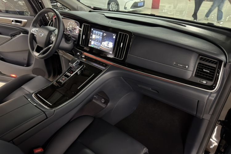 Used GAC Trumpchi M8 2021 Lingxiu Series 390T Ultimate Edition Interior 9