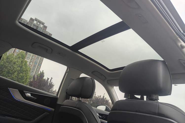 Used Hongqi HS5 2019 2.0T Smart Connect Flagship Edition Headliner