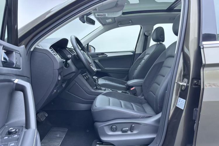 Used Volkswagen Tiguan L 2017 330TSI Automatic Two-Wheel Drive Luxury Edition